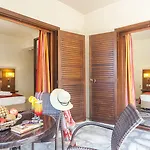 Holidays Hotel 5*