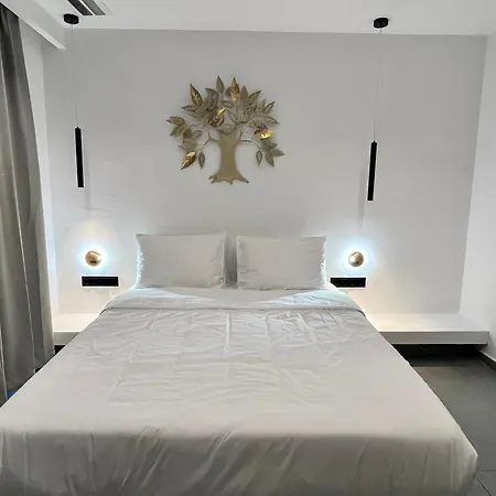 Hotel Holidays & 5*