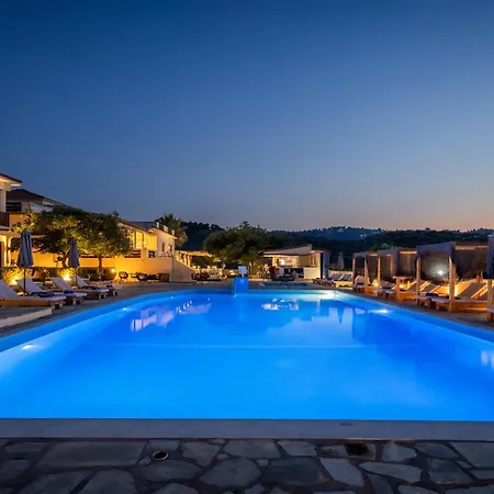 Holidays & Ξενοδοχείο Σκόπελος