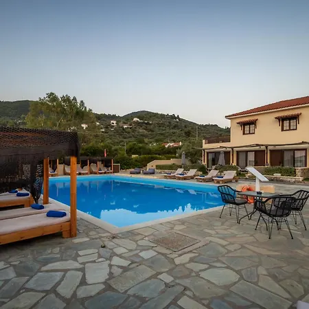 Holidays & 5* Skopelos