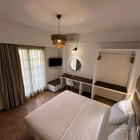 Hotel Holidays &