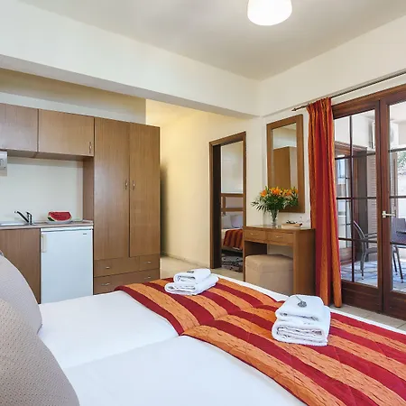 Hotel Holidays By Ghh 5*