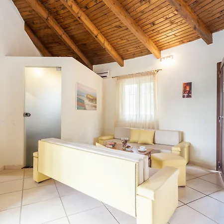 Ξενοδοχείο Holidays & Σκόπελος