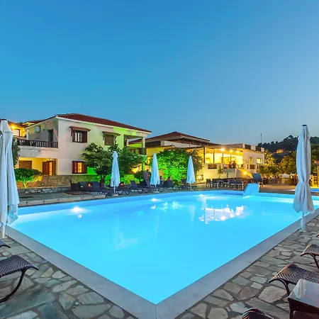 Holidays By Ghh Hotel 5*