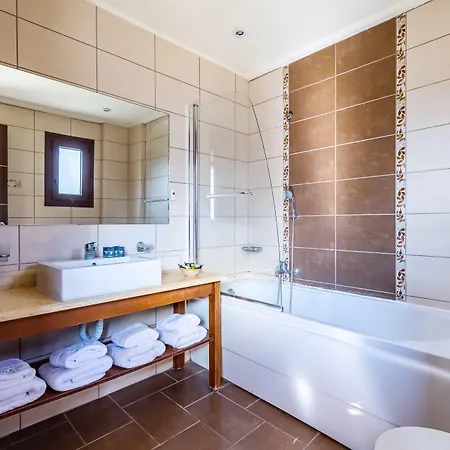 Holidays By Ghh Hotel 5*