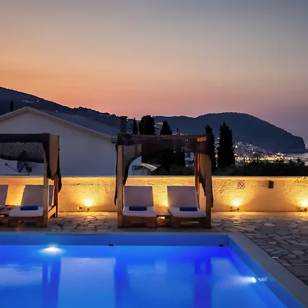 Ξενοδοχείο Holidays &