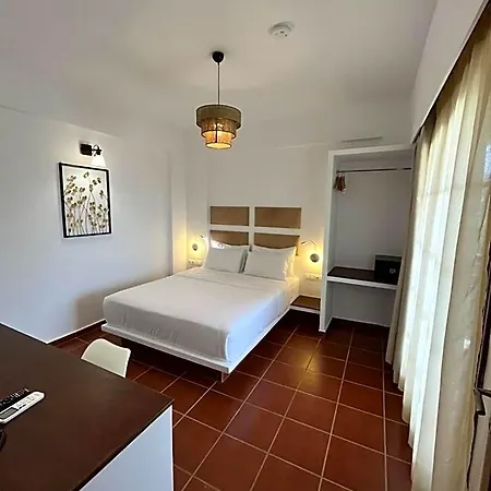 Holidays By Ghh Hotel 5*