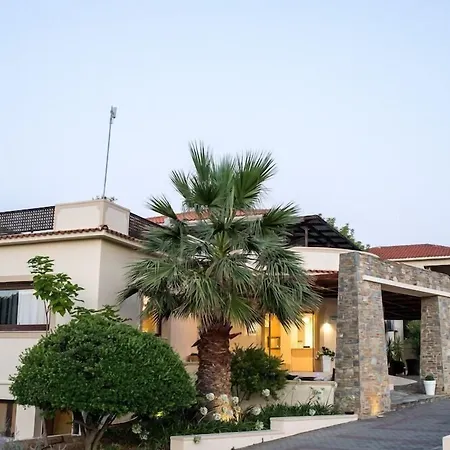 Hotel Holidays By Ghh 5*