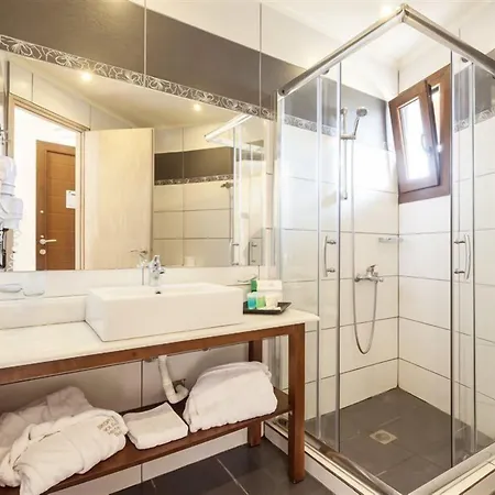 Holidays By Ghh Hotel Skopelos