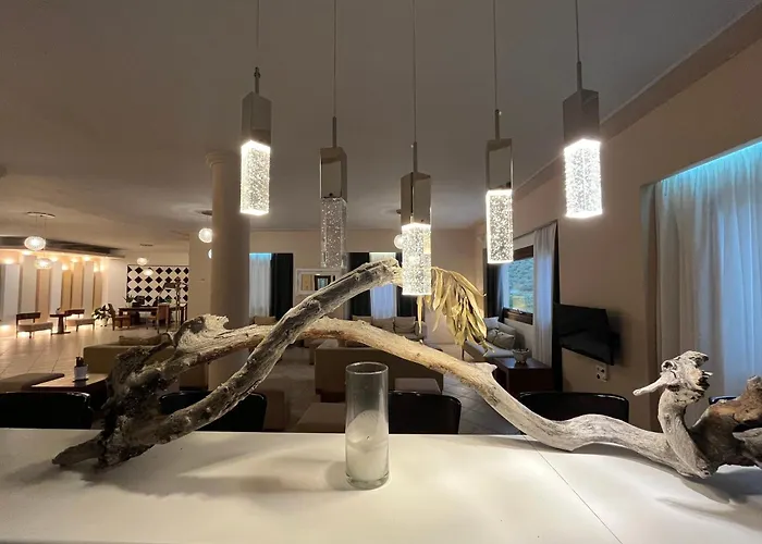 Отель Holidays Скопелос