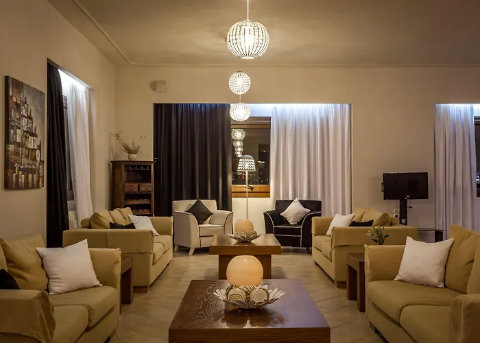 Отель Holidays 5*