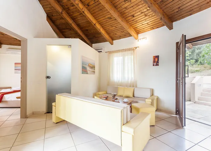 Отель Holidays Скопелос