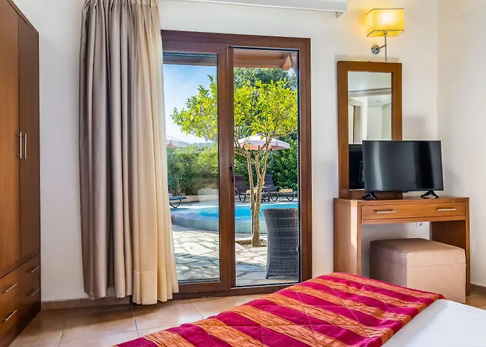 Holidays Отель 5*